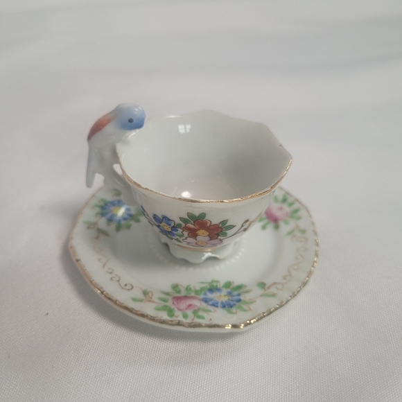 VTG Porcelain Mini Cup & Saucer Set Parrot Handle Hand Painted Japan - Picture 2 of 10